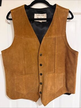 VINTAGE Men's Suede Vest in Cognac Brown - Classic Western Style